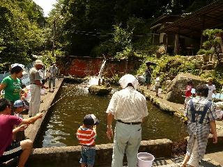 岩屋堂マス釣場 大滝荘 良旅 観光地詳細情報